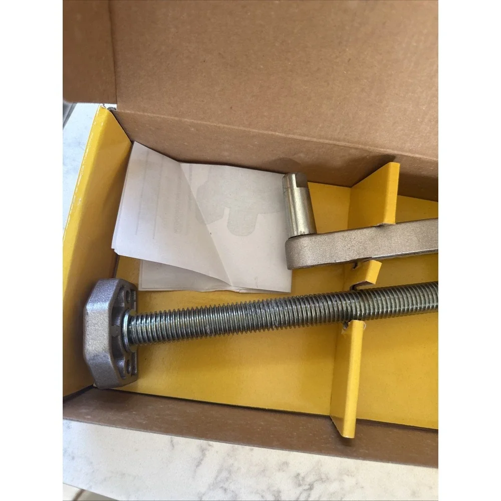 DeWALT DW7052 Material Clamp ~ Clamps the Work Piece Against the Fence